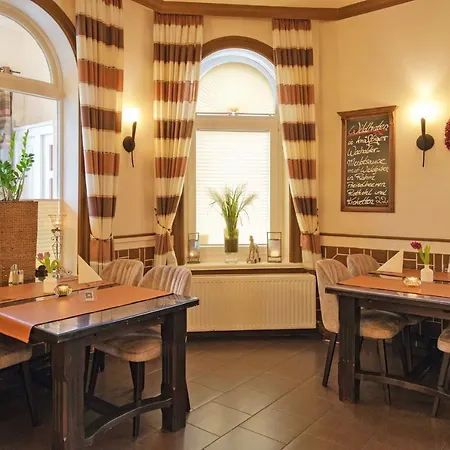 호텔 Hotel-restaurant Holsteiner Hof 지슈타흐트