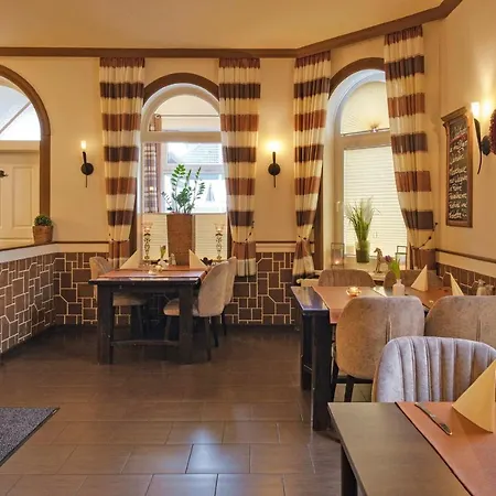 Hotel-restaurant Holsteiner Hof 3* גייסטאכט