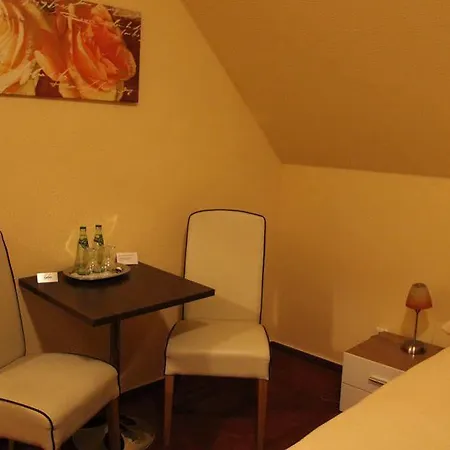 Hotel-restaurant Holsteiner Hof 호텔 3*