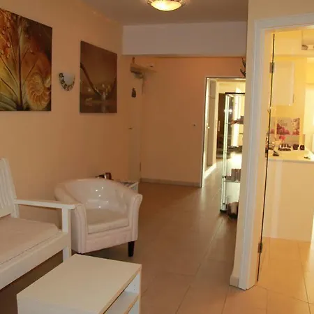 Hotel-restaurant Holsteiner Hof מלון